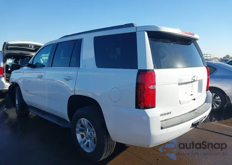 2019 Chevrolet Tahoe Lt z USA, uszkodzony, nr VIN 1GNSCBKC2KR359293